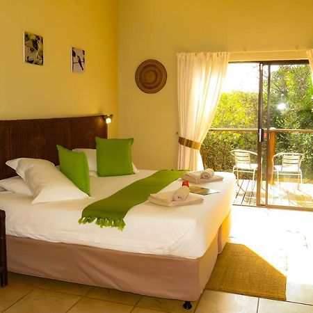 Umkhumbi Lodge Hluhluwe Ngoại thất bức ảnh