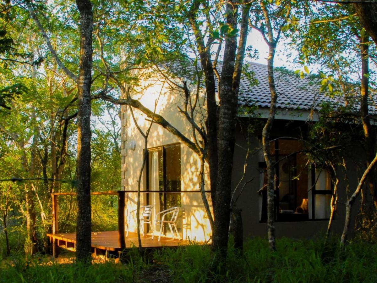 Umkhumbi Lodge Hluhluwe Ngoại thất bức ảnh