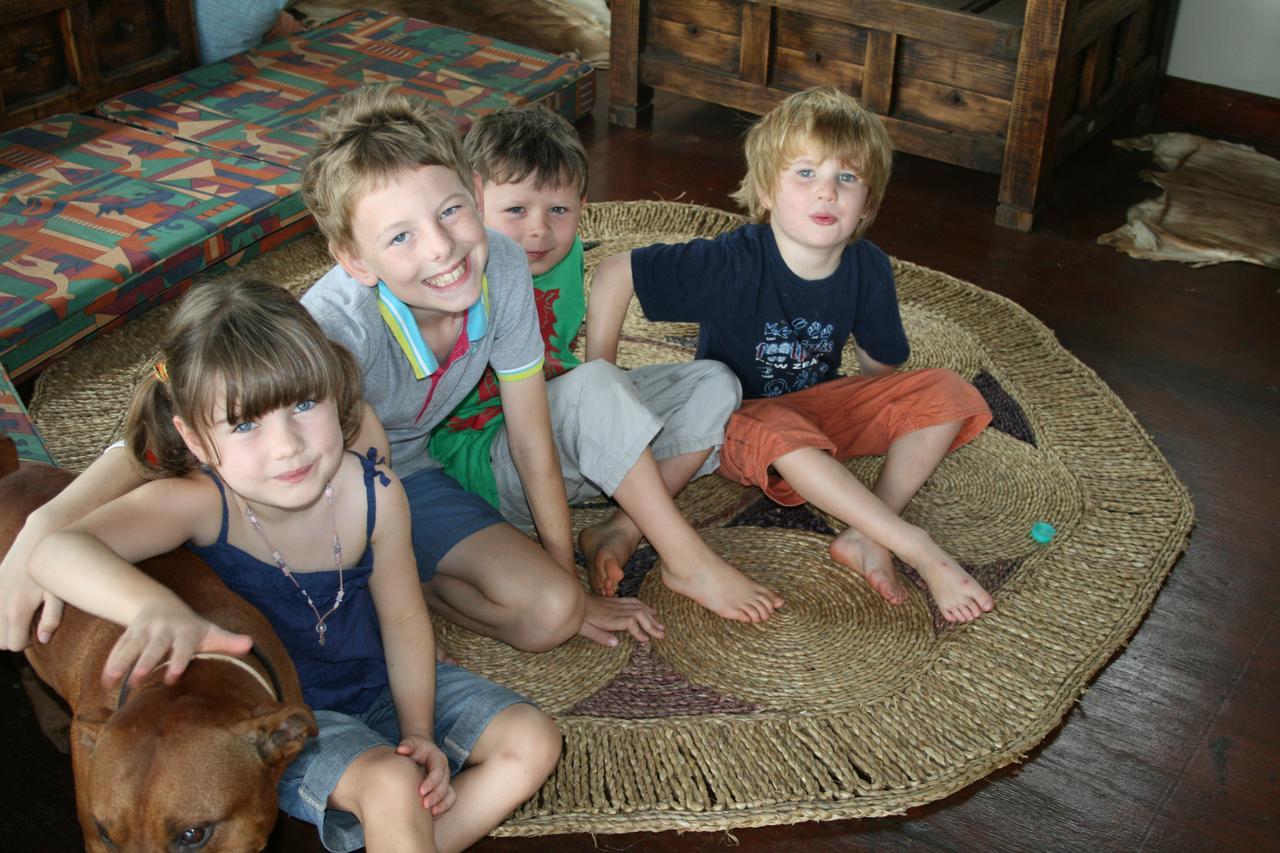 Umkhumbi Lodge Hluhluwe Ngoại thất bức ảnh