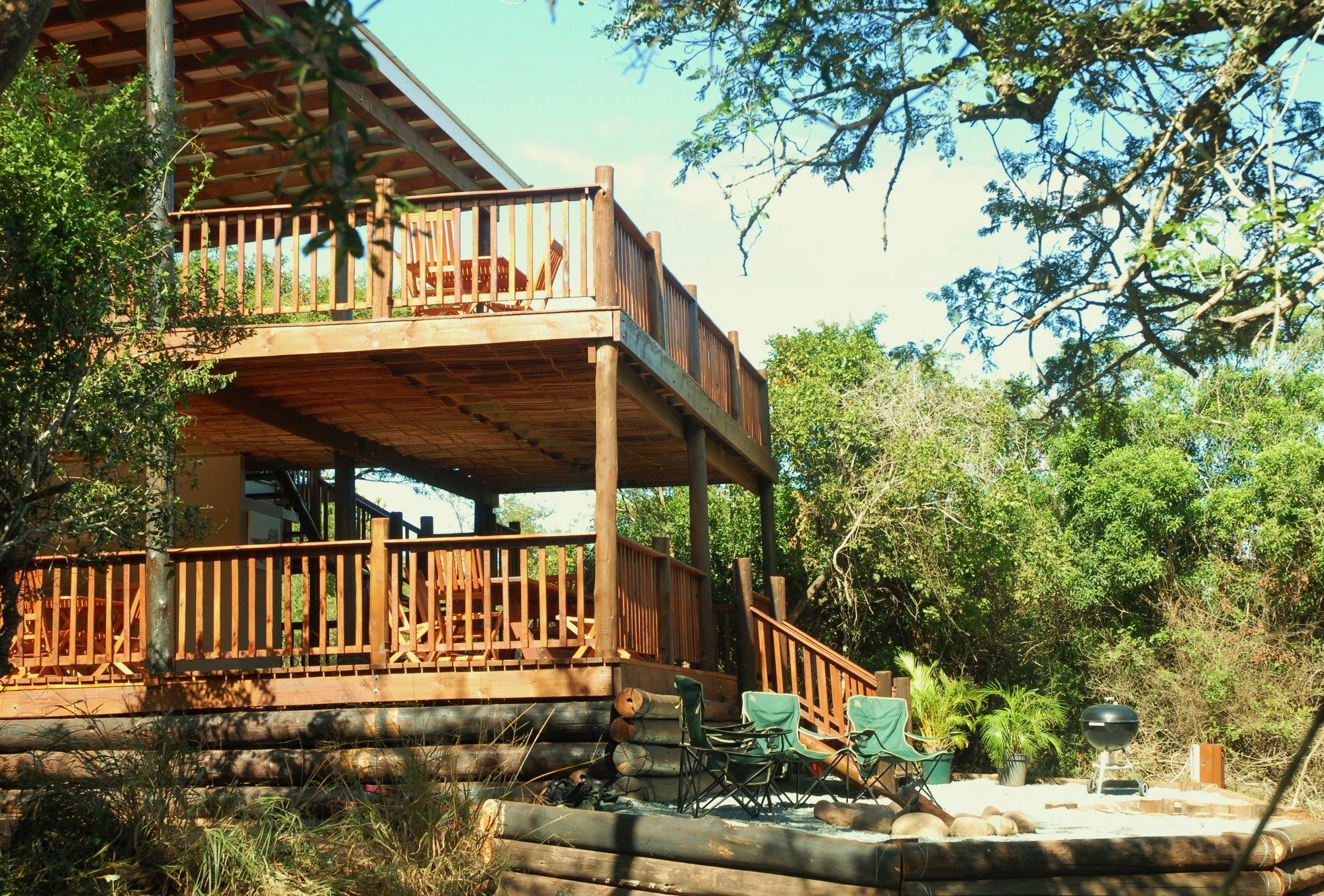 Umkhumbi Lodge Hluhluwe Ngoại thất bức ảnh