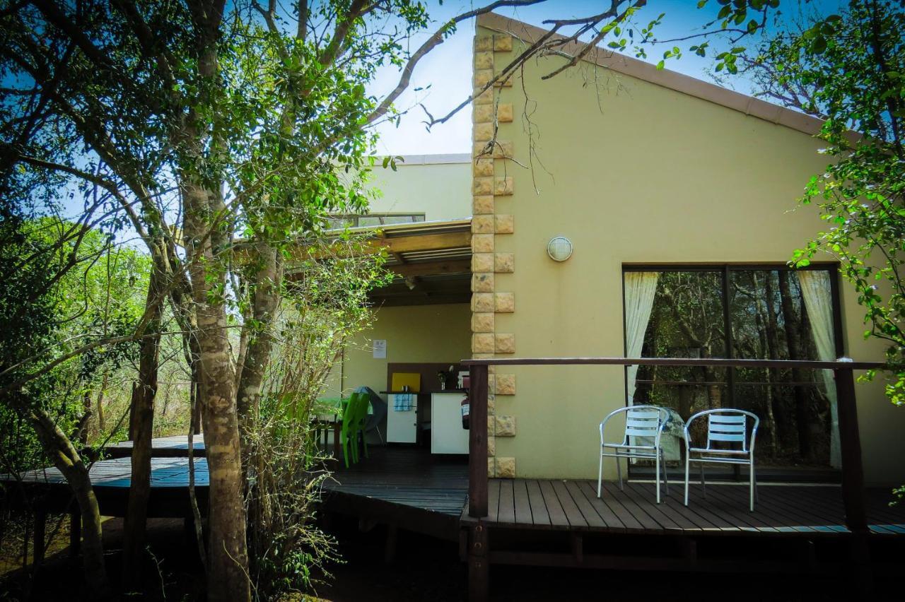 Umkhumbi Lodge Hluhluwe Ngoại thất bức ảnh